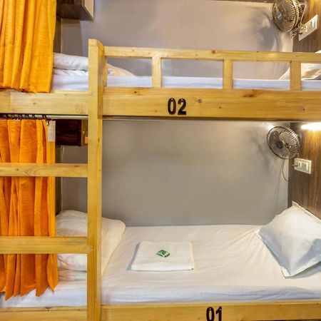 Sunrise Dormitory Hostel Mumbai Exterior foto